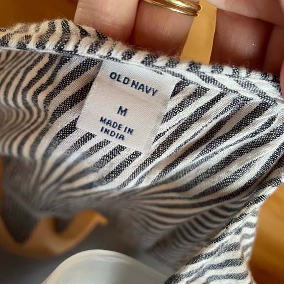 Old Navy striped peplum wrap top - Picture 5 of 6